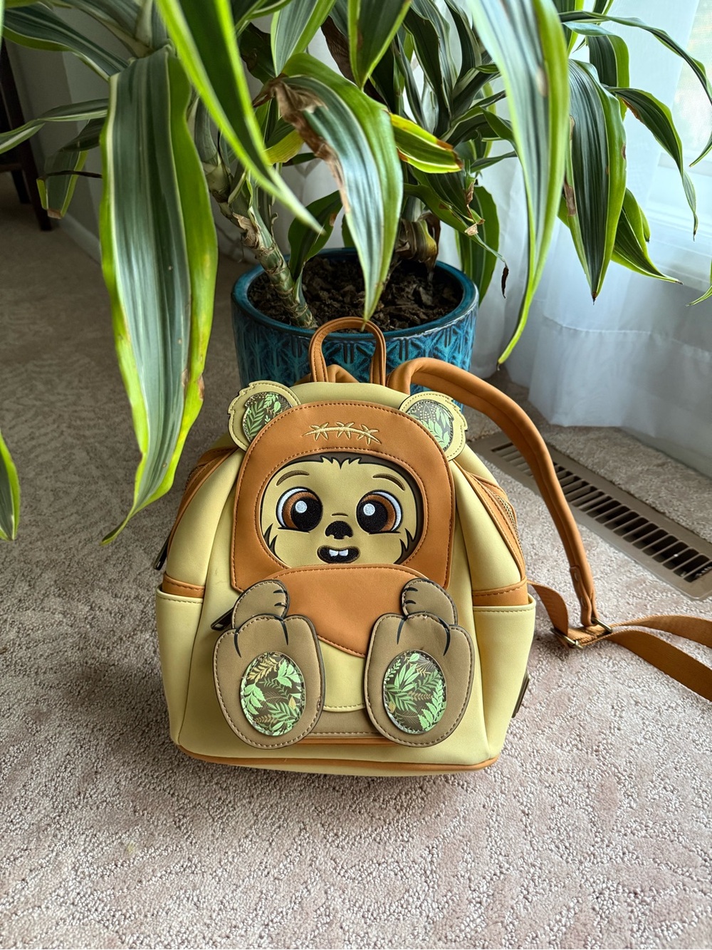 Loungefly StarWars Ewok Character Mini Backpack, Like New